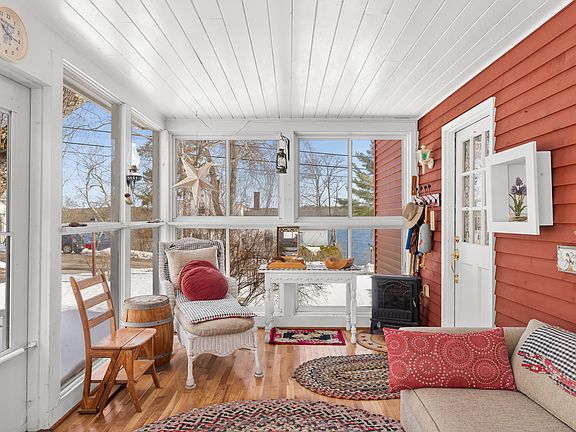 5th image of 1484 Washington Street