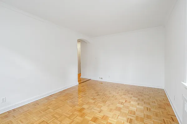 Rented by Bond New York | media 8