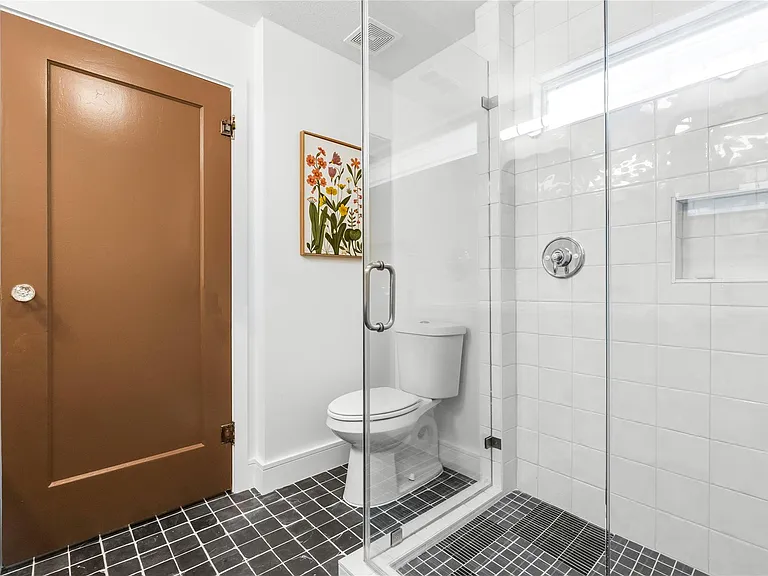 603 Crockett St — Photo 24