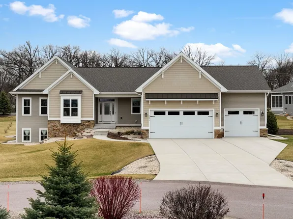 6346 Sienna Ct, Sun Prairie, WI 53590