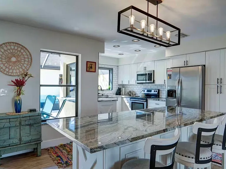 Glen Oaks Manor Dr — Photo 2