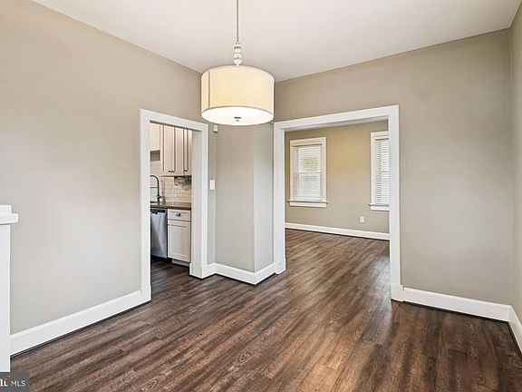 3rd image of 615 Ridgely Ave