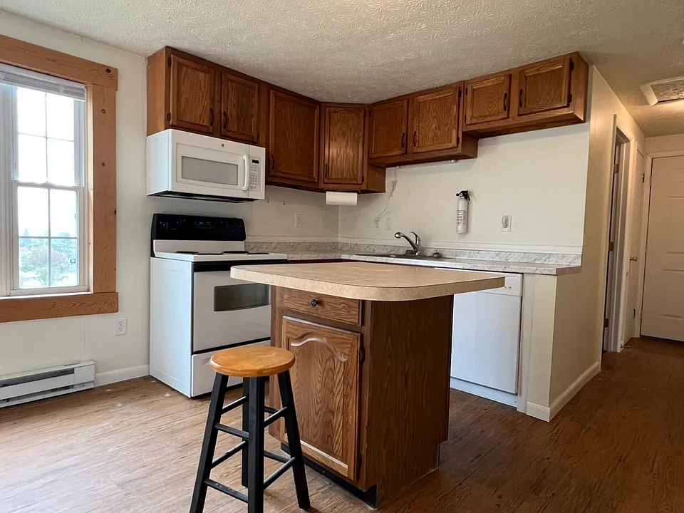 30 Country Aire Ln #2