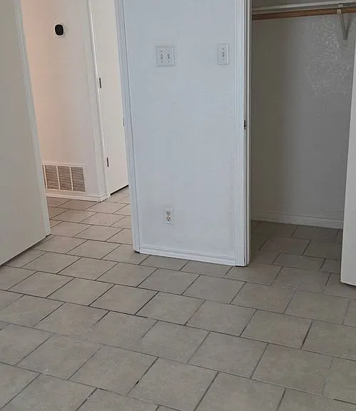 1107 Circle M Dr — Photo 18