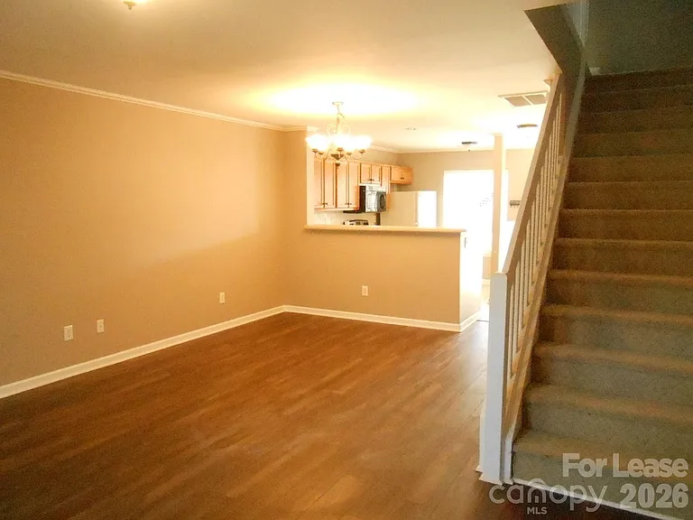 10260 Reindeer Way Ln — Photo 8