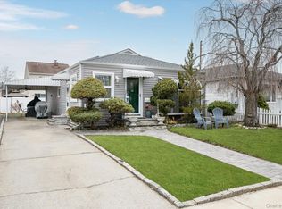 527 Willow Street, South Hempstead, NY 11550