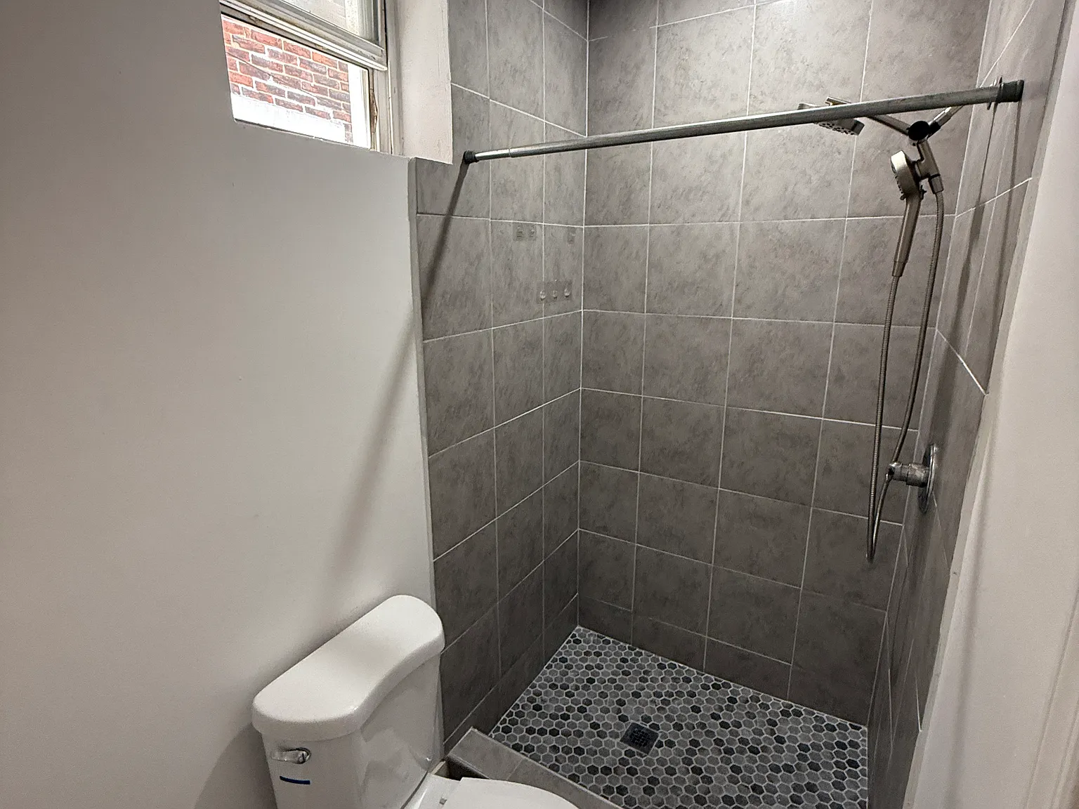 1 bed, 700 sqft, $850 — Photo 4