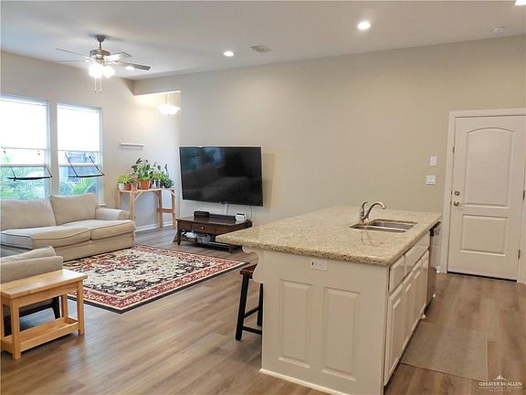 5th image of 10104 N 13th St