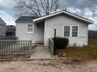 256 E Montauk Hwy UNIT 12, Hampton Bays, NY 11946