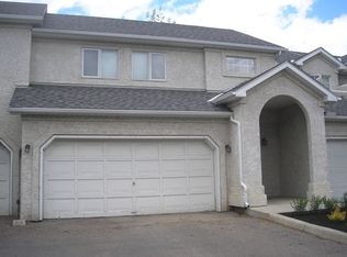 16 Sunlake Gdns SE, Calgary, AB T2X3G4