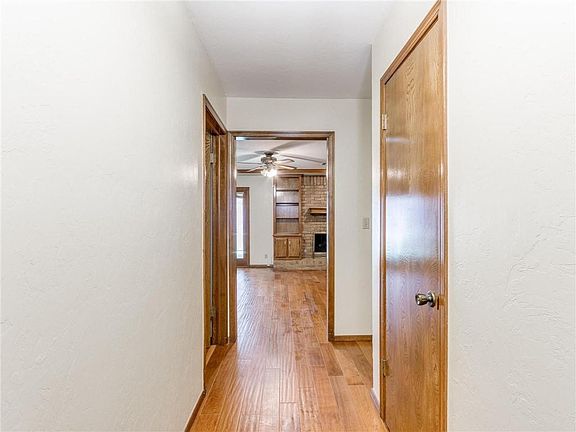 3rd image of 2108 E Hills Dr