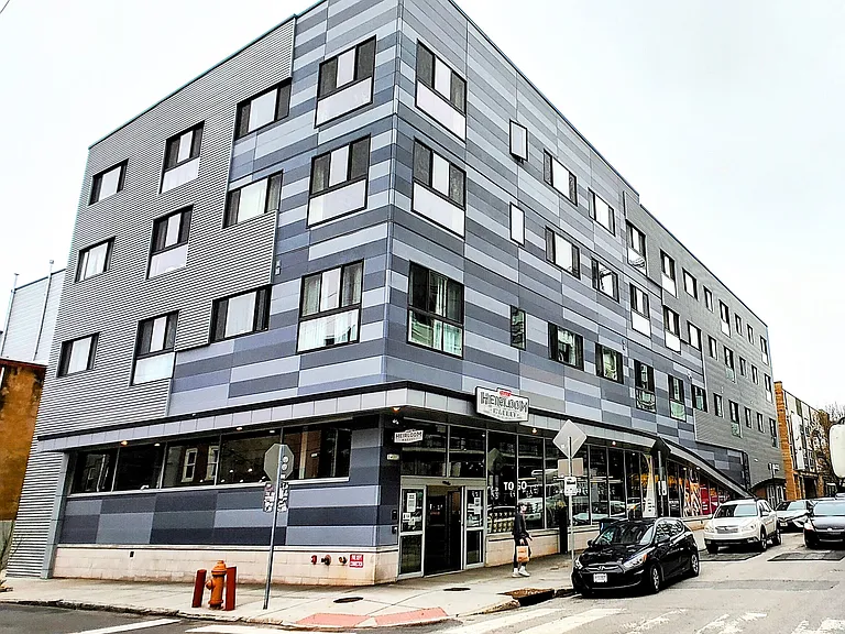 1002 Exterior 2