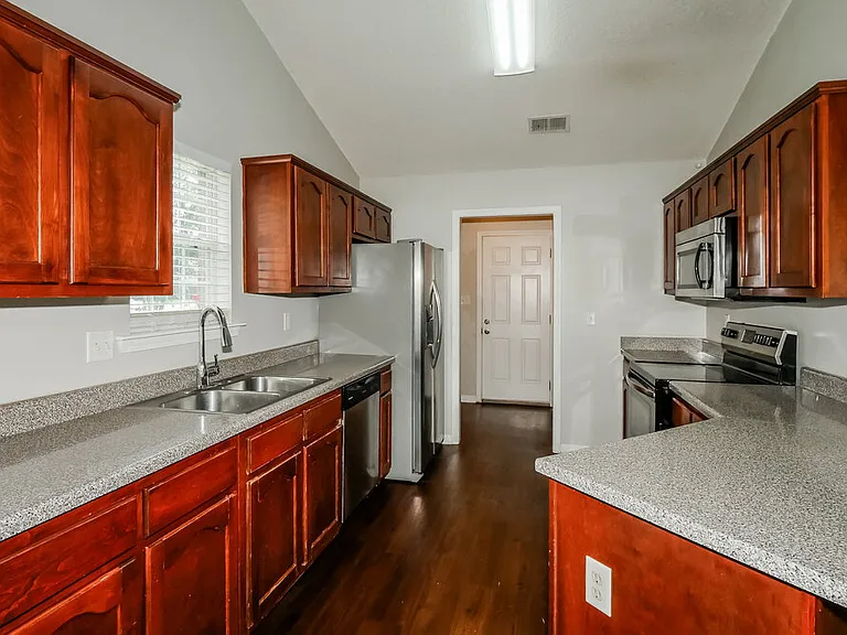 10316 Cottage Oaks Dr — Photo 8