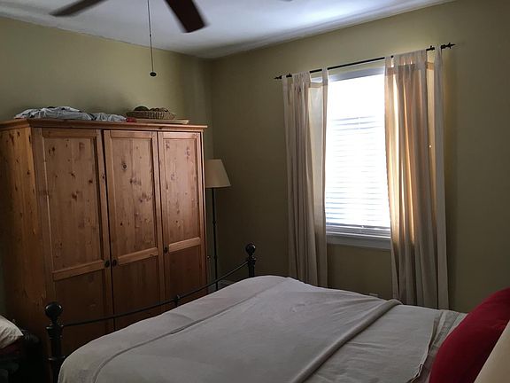 3rd image of 501 N Boulevard APT 12