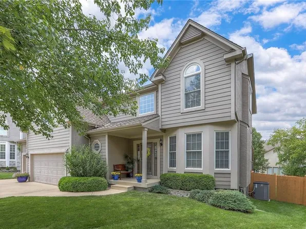 16044 W 160th Ter, Olathe, KS 66062