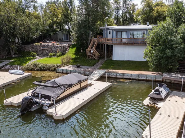 75 Brush Ln, Mercer, ND 58559