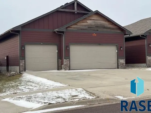 N Brennan Ct, Sioux Falls, SD 57110