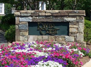 18358 Fairway Oaks Sq, Leesburg, VA 20176