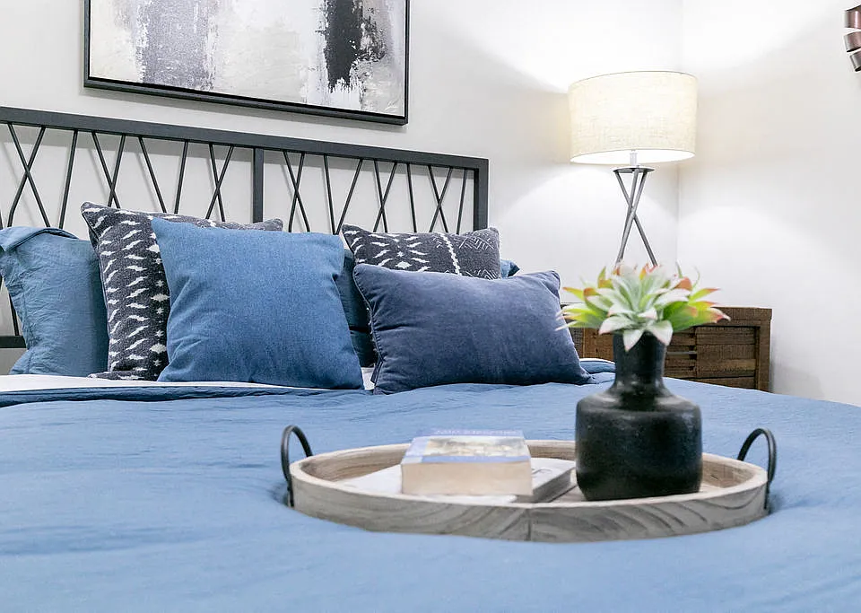 Bed decor