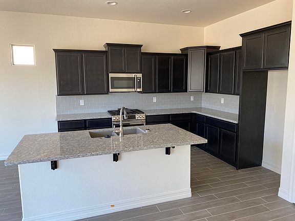 5th image of 17909 W Ashurst Dr
