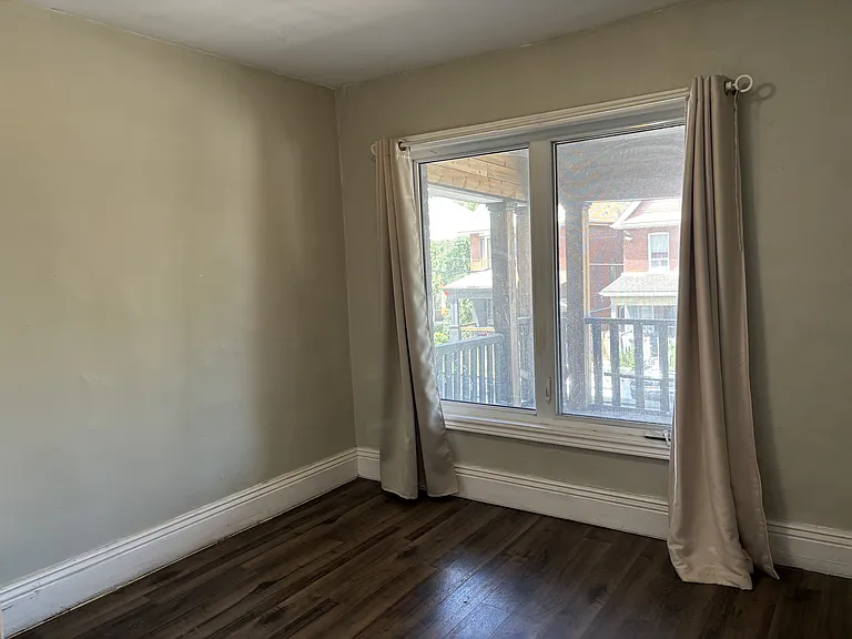 758 Cannon St E #2 — Photo 11