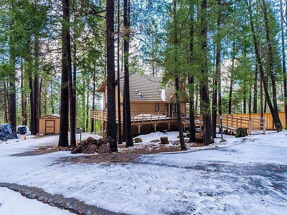 3rd image of 7396 Shasta Forest Dr
