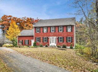 34 University Ave, Pembroke, MA 02359
