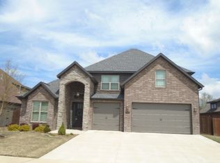 1902 SW Gosford Ave, Bentonville, AR 72712