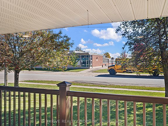 5th image of 94 York St