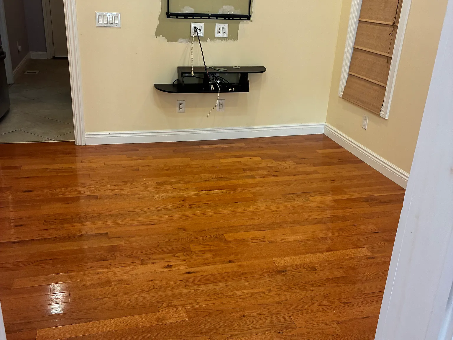 3 bed, 1300 sqft, $2,300 — Photo 4