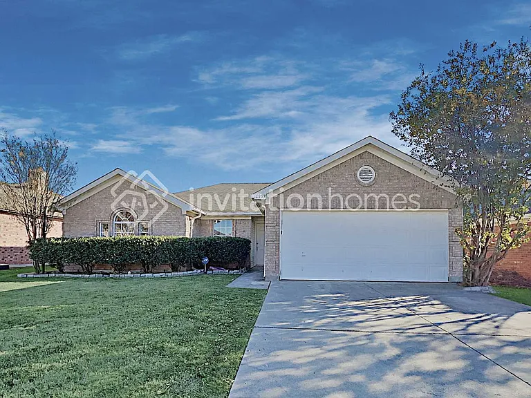 1907 Bertram Dr — Photo 1