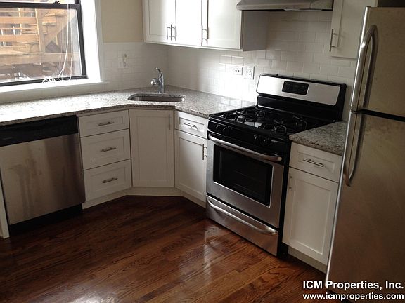 2nd image of 1835 W Leland Ave #2E