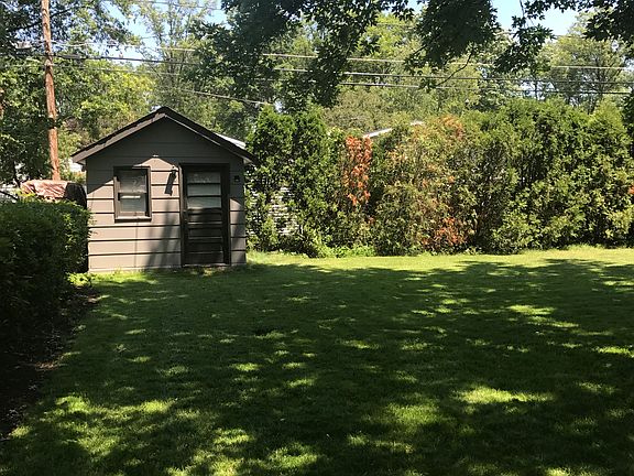 3rd image of 26422 Locust Dr