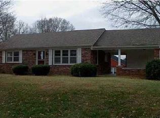 413 N Washington St, Munfordville, KY 42765
