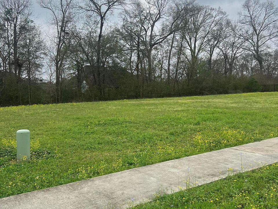 2nd image of 202 Fawn Crest Dr