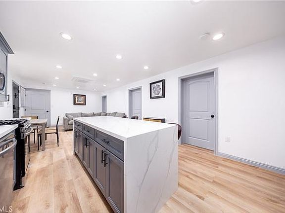 2nd image of 560 Coleman Ave #560