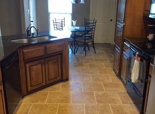 3511 W Earnhardt Dr, Fayetteville, AR 72704