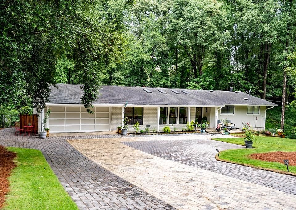1st image of 4347 Berkford Cir NE