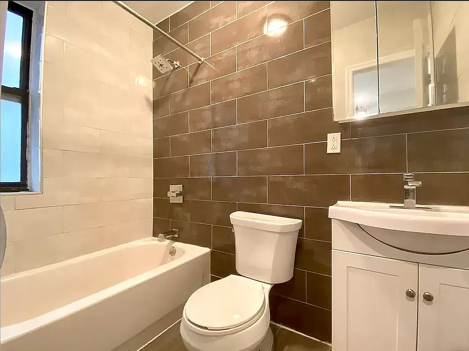 17 Vermilyea Avenue — Photo 4