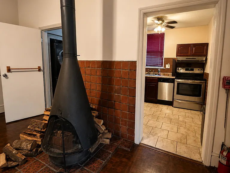 420 W Chelten Ave #A — Photo 3