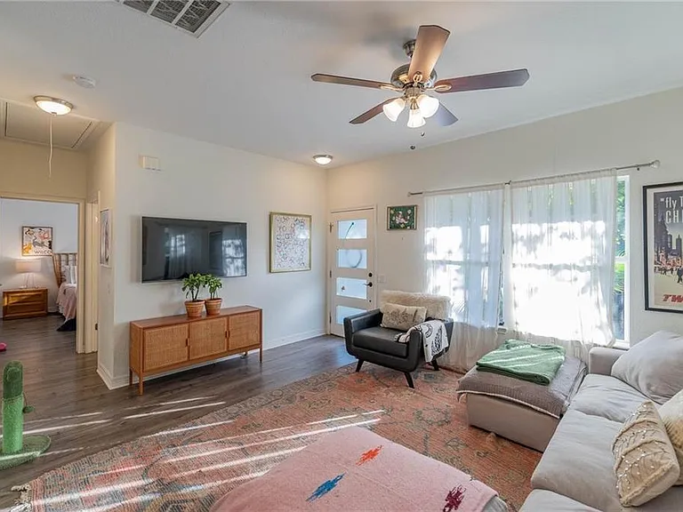 1198 E M Franklin Ave — Photo 8