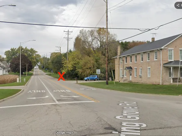 3703 N Spring Grove Rd, McHenry, IL 60051