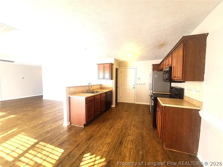 5215 Woodpecker Dr — Photo 11