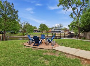 217 Granada Calle St, Granbury, TX 76049