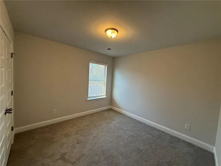 345 Hellen Valley Dr — Photo 21