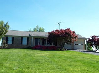 13691 Lexington Dr, Mount Airy, MD 21771