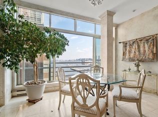 197 8th St APT 711, Charlestown, MA 02129