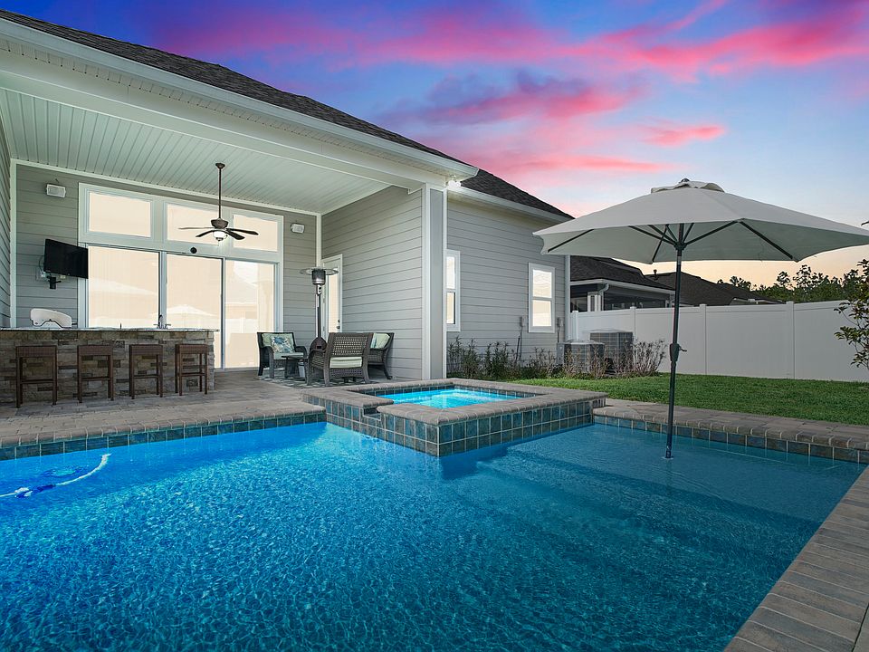 1st image of 216 Autumn Bliss Dr