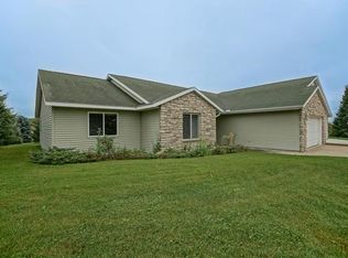 790 Stone Ridge Dr, Mosinee, WI 54455