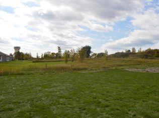 711 Bremen Cir, Waverly, MN 55390